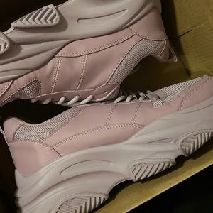 Steve Madden shoes size 8 color lilac